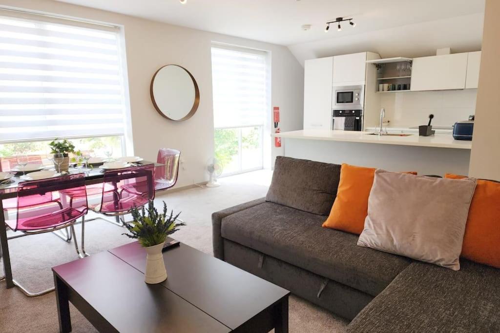 Horizon House, Modern 2-Bedroom Flat 2, Parking, Netflix, Oxford Exteriör bild