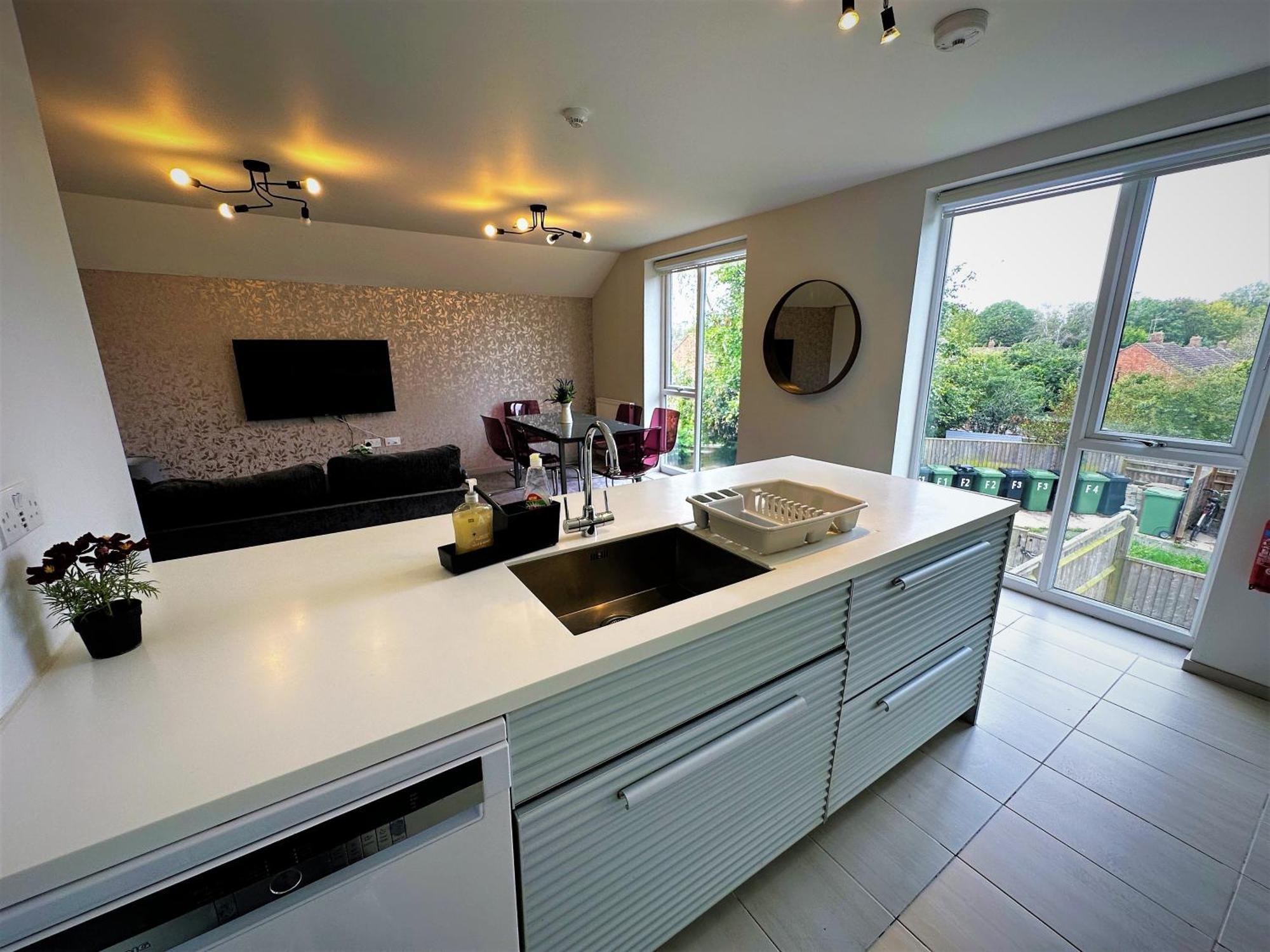 Horizon House, Modern 2-Bedroom Flat 2, Parking, Netflix, Oxford Exteriör bild